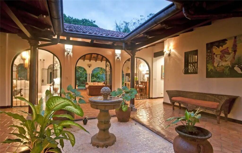 Casa VIP 75 — Jungle Villa colonial retreat in Los Sueños Resort