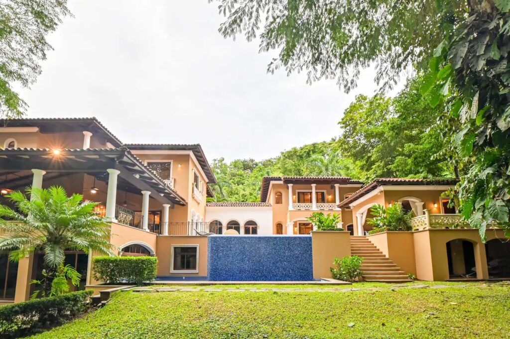 Casa VIP 76 — Villa Los Sueños in gated Eco Golf Estates