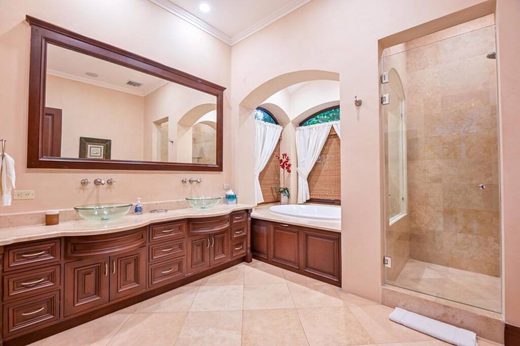 Casa VIP 76 — Villa Los Sueños in gated Eco Golf Estates