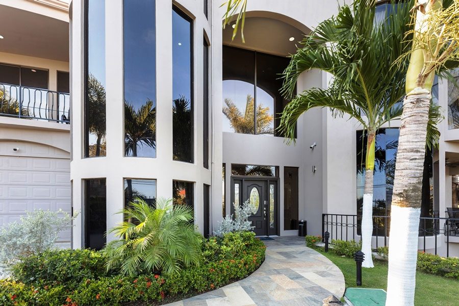 Casa VIP 8 — 13-suite luxury villa in Jacó Beach, luxury suite, living space or pool area