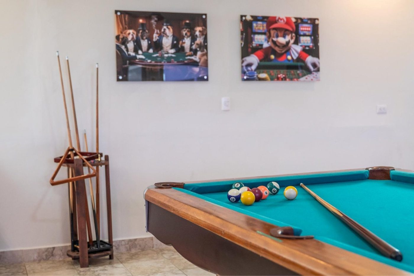 Casa VIP 9 — 17-suite beachfront villa in Jacó Beach, luxury suite, pool area or villa grounds