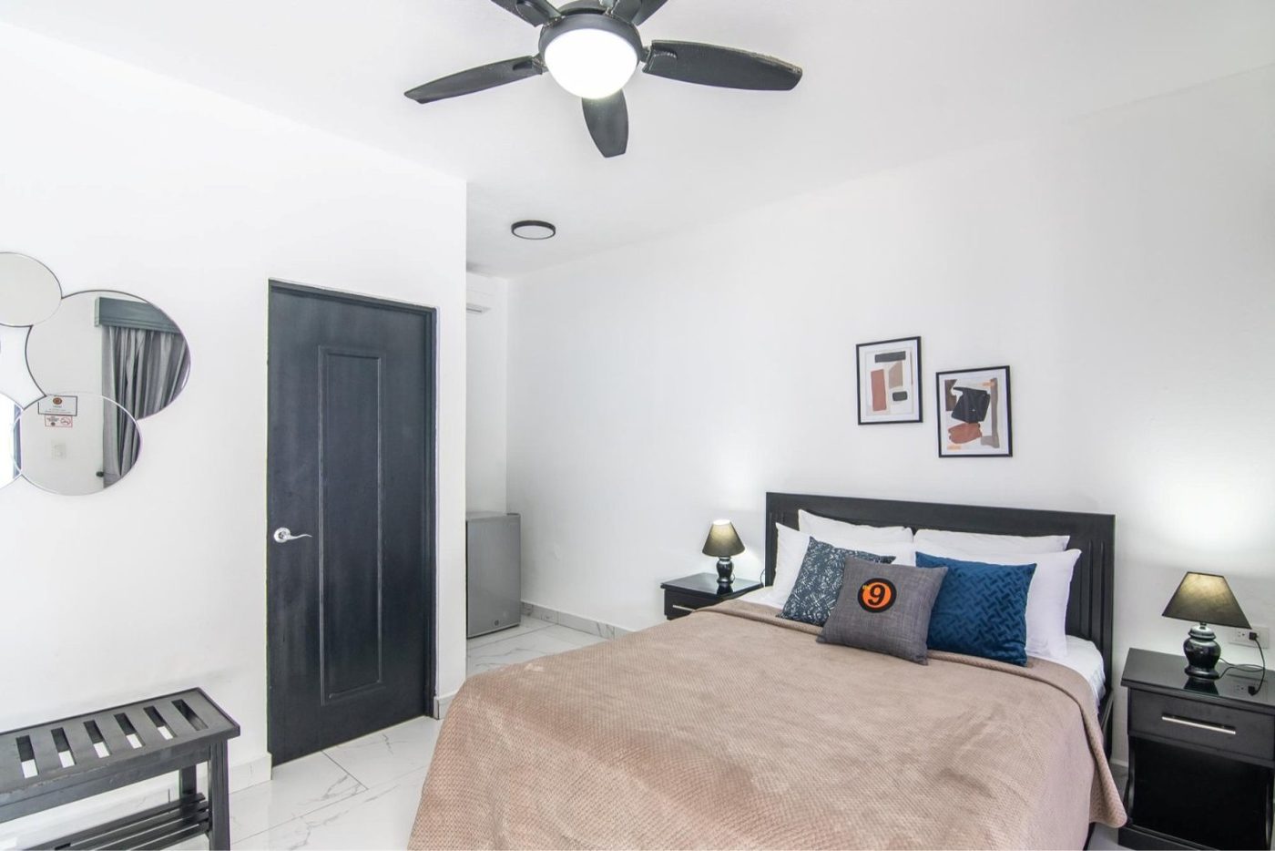 Casa VIP 9 — 17-suite beachfront villa in Jacó Beach, luxury suite, pool area or villa grounds