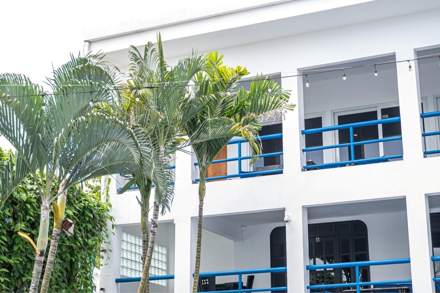 Casa VIP 9 — 17-suite beachfront villa in Jacó Beach, luxury suite, pool area or villa grounds