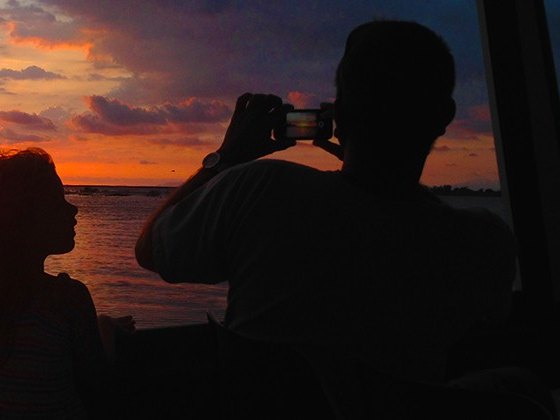 Sunset boat cruise on the Tárcoles River
