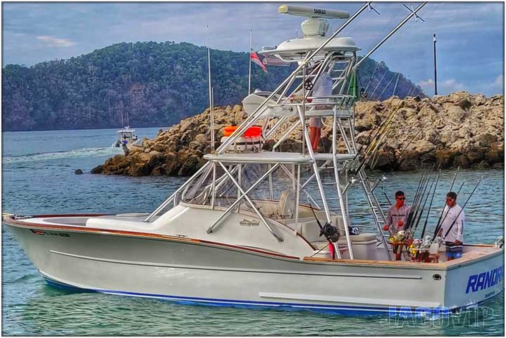 36' Maverick Express sport fishing charter at Los Sueños, Costa Rica