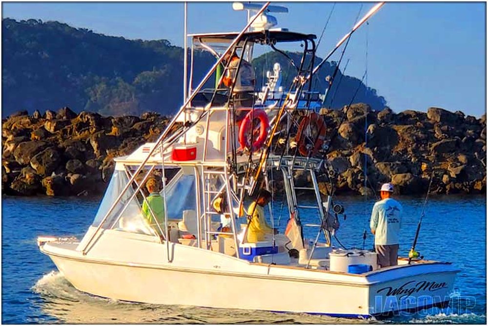 29' Custom Flybridge Express sport fishing charter at Los Sueños, Costa Rica